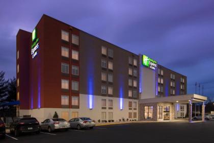 Holiday Inn Express  Suites College Park   University Area an IHG Hotel